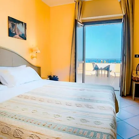 Aura Club Porto Rhoca * Squillace