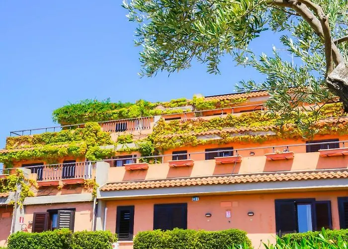 Resort Aura Club Porto Rhoca