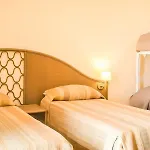 Aura Club Porto Rhoca * סקילצ'ה
