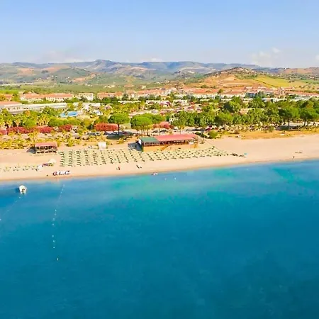 Aura Club Porto Rhoca *