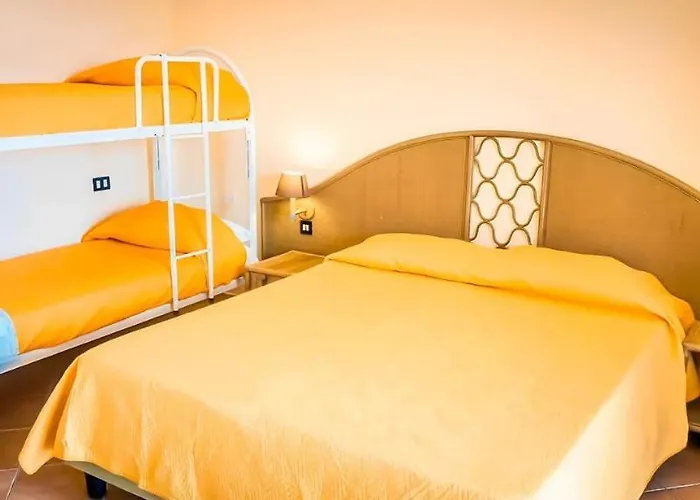 אתר נופש Aura Club Porto Rhoca *