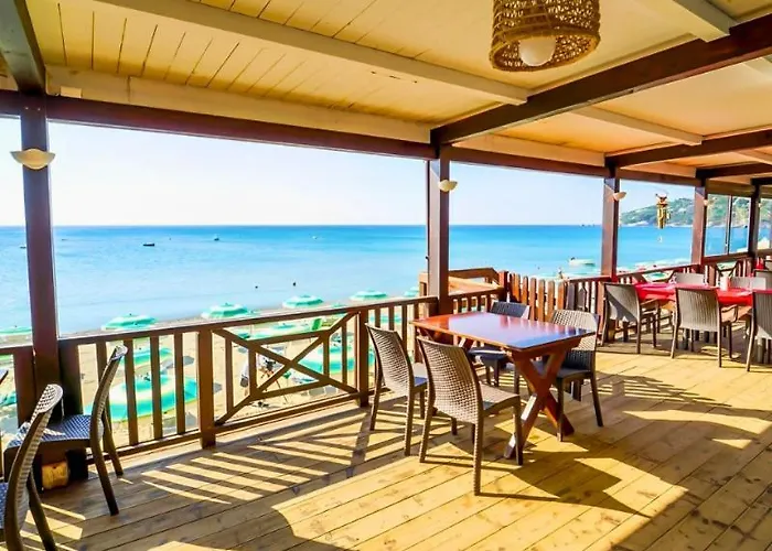 Aura Club Porto Rhoca *