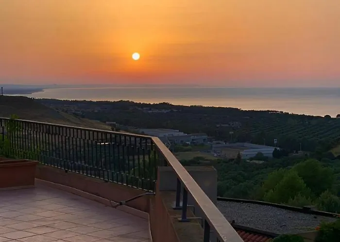 Aura Club Porto Rhoca * סקילצ'ה